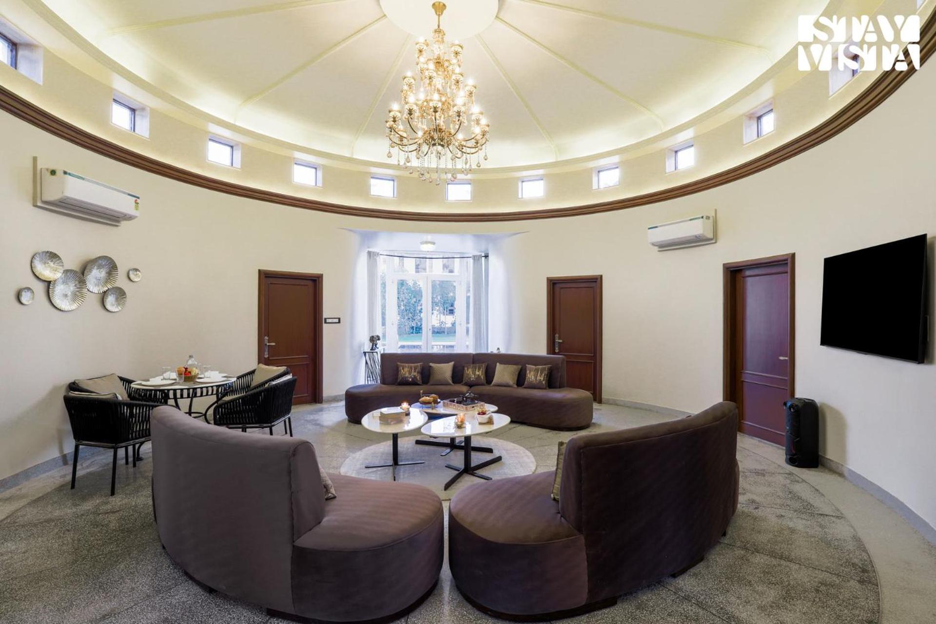 Stayvista'S Mystic Castle With Terrace, Swimming Pool, Lawn With Gazebo Jaipur Eksteriør bilde