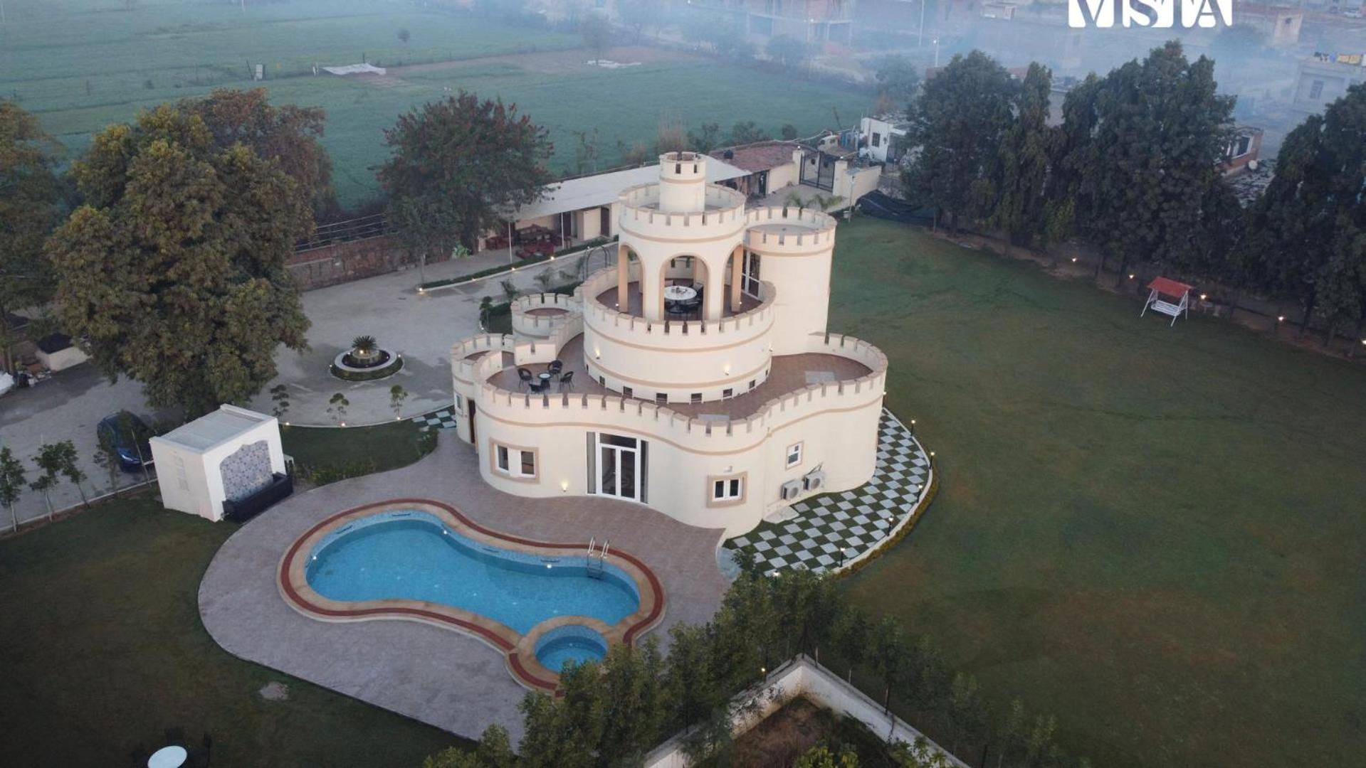 Stayvista'S Mystic Castle With Terrace, Swimming Pool, Lawn With Gazebo Jaipur Eksteriør bilde
